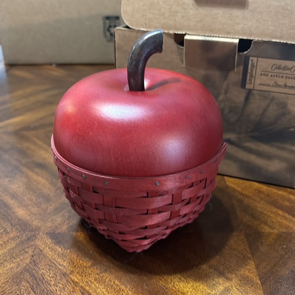 2007 Longaberger Collector’s Club Red Apple Basket Set with Wood Lid